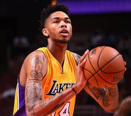 断对手持球 断对手持球